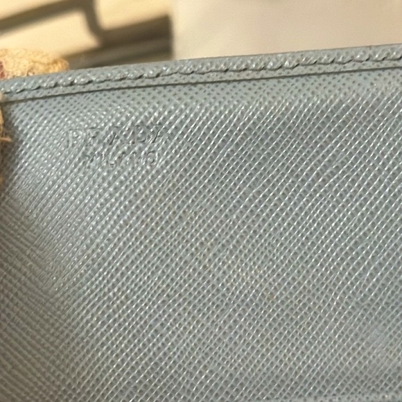 Authentic PRADA ribbon saffiano flap leather wallet - Picture 11 of 16